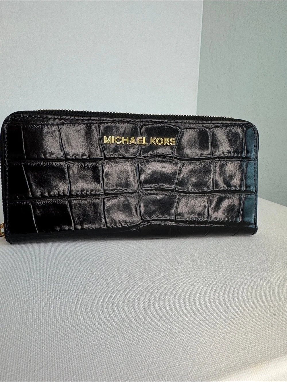Michael Kors Black Croc-Embossed Jet Set Continental Zip Wallet